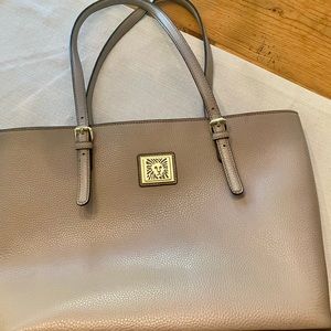 Anne Klein cream colored tote.  Lightly used, no flaws
